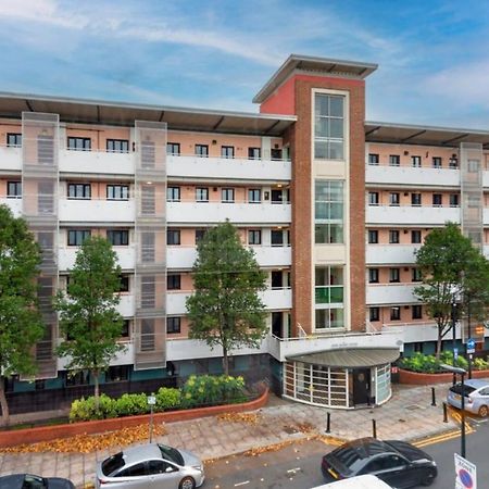 Bright, Nice Interior, Close To The City, 2 Bedroom Apartment London Bagian luar foto