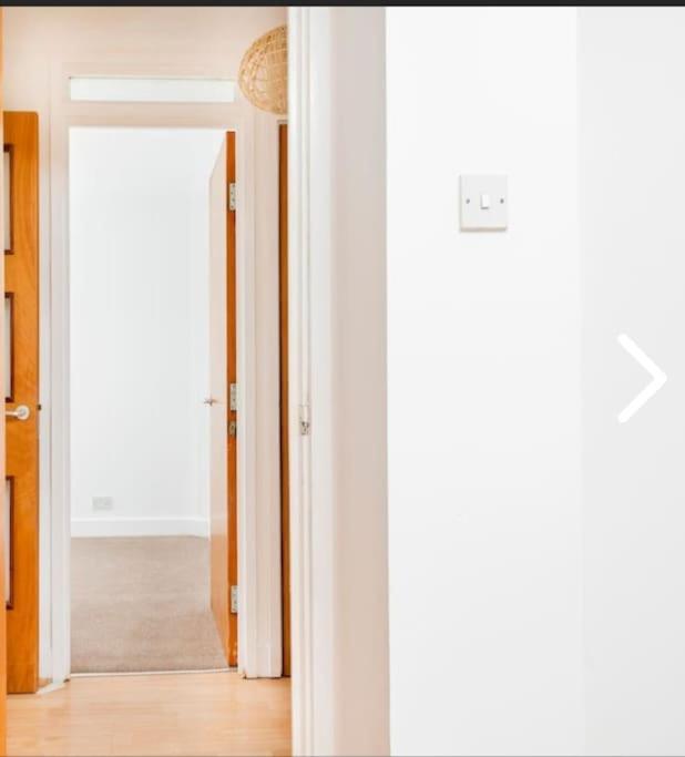 Bright, Nice Interior, Close To The City, 2 Bedroom Apartment London Bagian luar foto