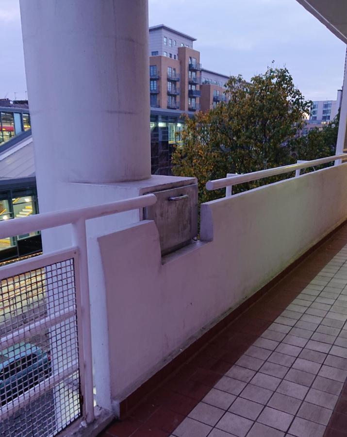 Bright, Nice Interior, Close To The City, 2 Bedroom Apartment London Bagian luar foto